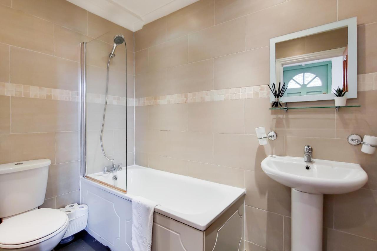 Welcomestay Tooting Broadway 3 Bedroom Apartment لندن المظهر الخارجي الصورة